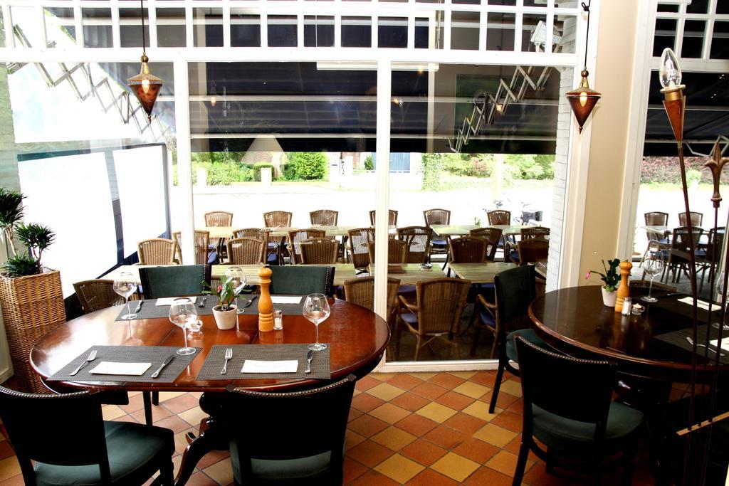 Hotel Restaurant Brasserie Kanne & Kruike Экстерьер фото
